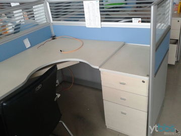 八成新辦公桌與辦公用品轉讓，低價處理，有圖有真相