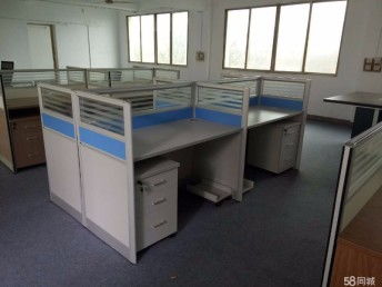 重慶辦公家具全攻略 從屏風隔斷到班臺書柜，打造高效辦公空間